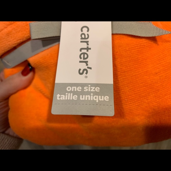 SOLD - Carter’s Hooded Towel - Tiger - Picture 3 of 4